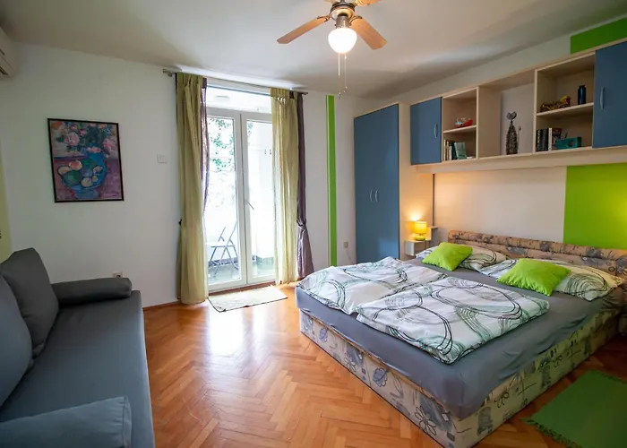 Un Διαμέρισμα