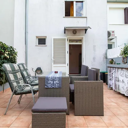 Apartment Un *